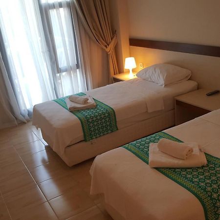 Atlas Apart Hotel Çeşme Esterno foto