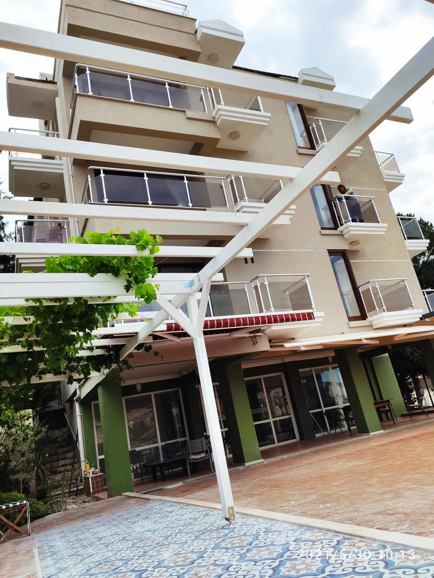 Atlas Apart Hotel Çeşme Esterno foto
